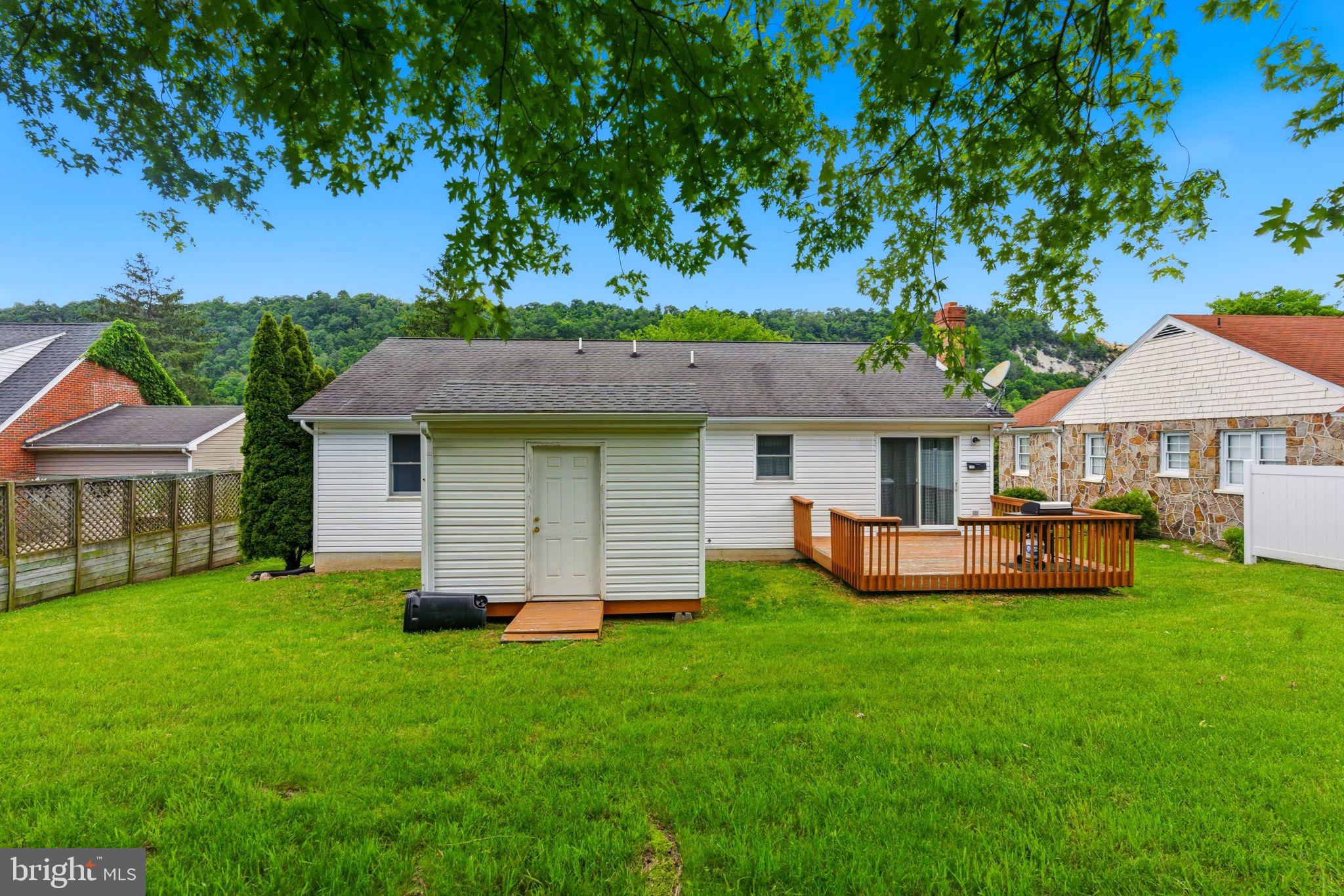 CROSFIELD - Residential