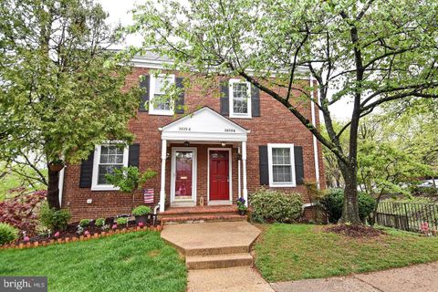 2829 S ABINGDON STREET B ARLINGTON VA 22206