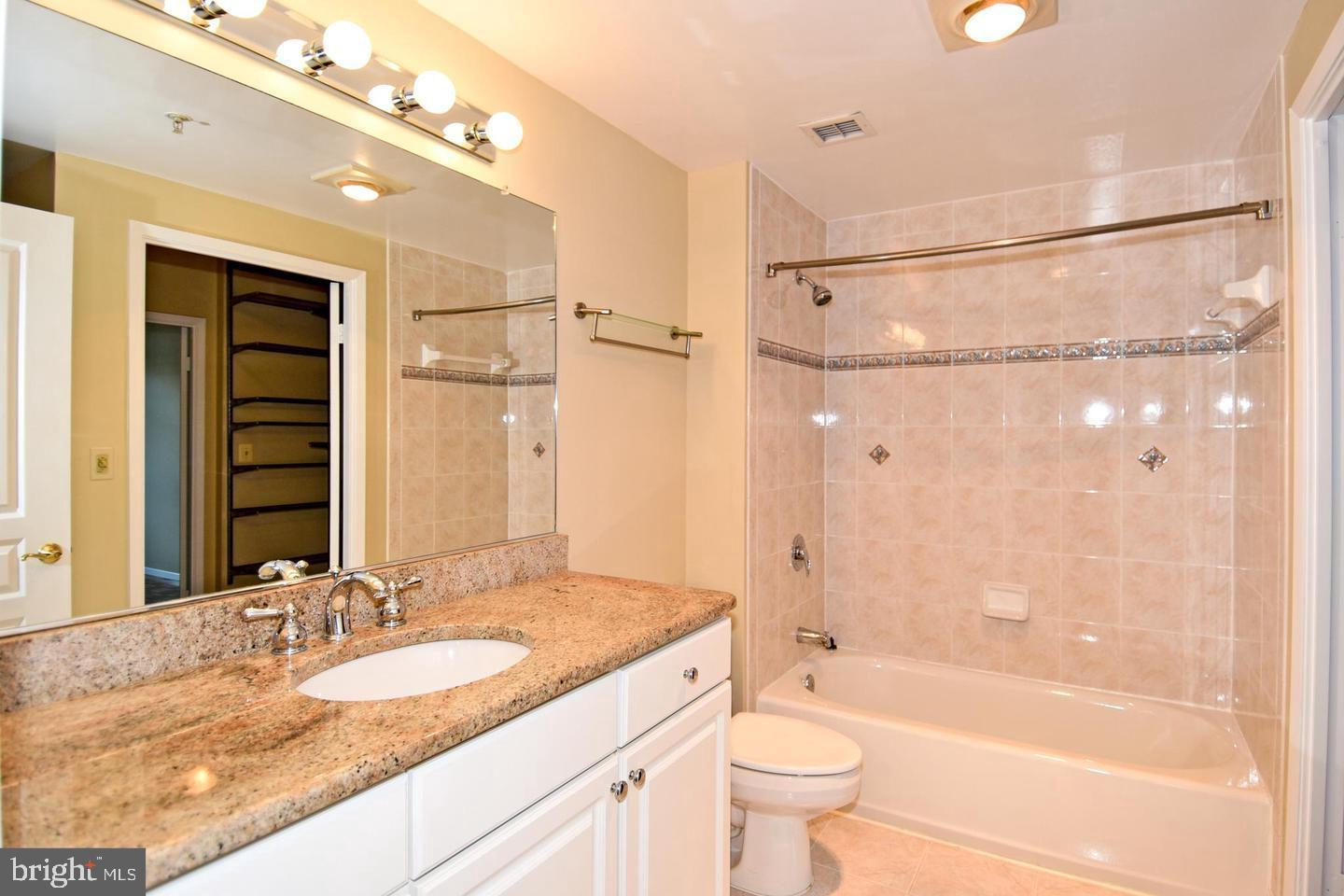 CRESCENT PLAZA - Residential