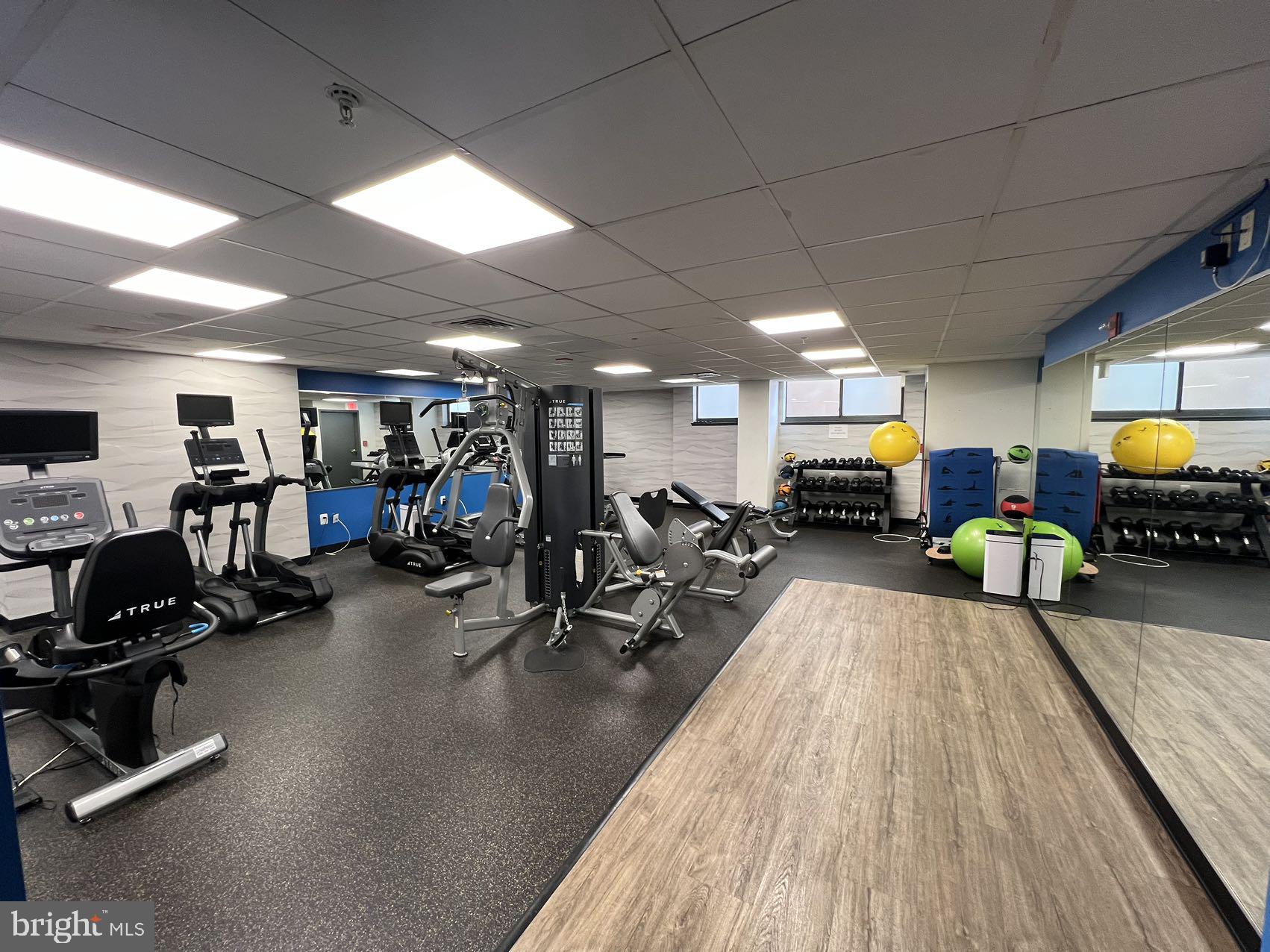 CRESCENT PLAZA - Residential