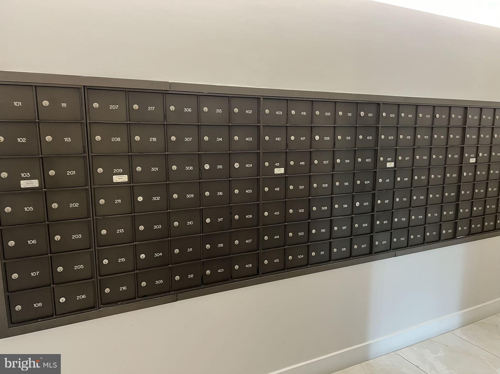 CRESCENT PLAZA - Residential