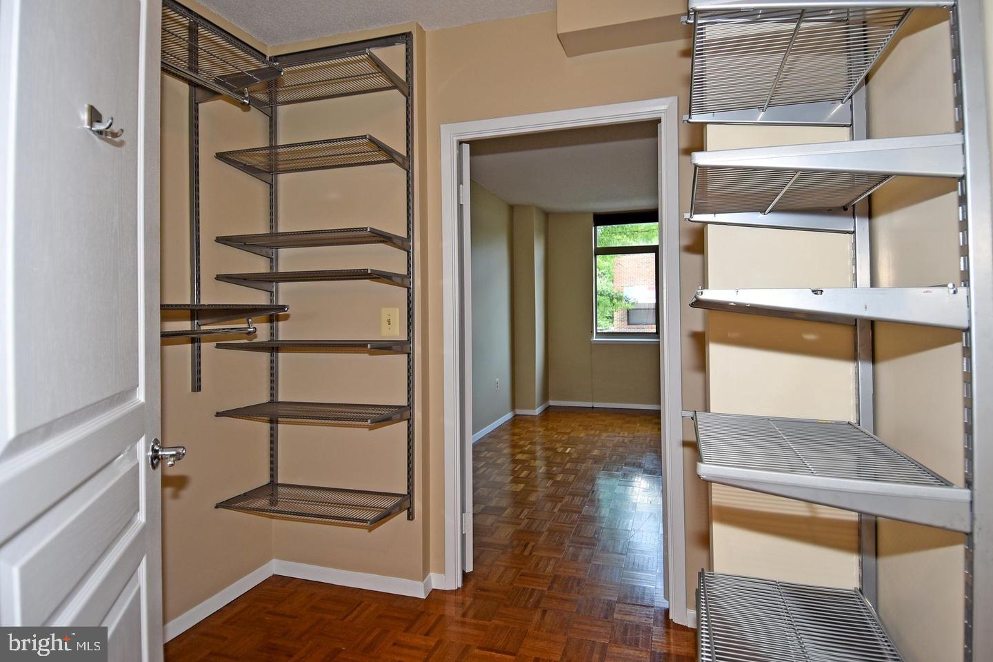 CRESCENT PLAZA - Residential