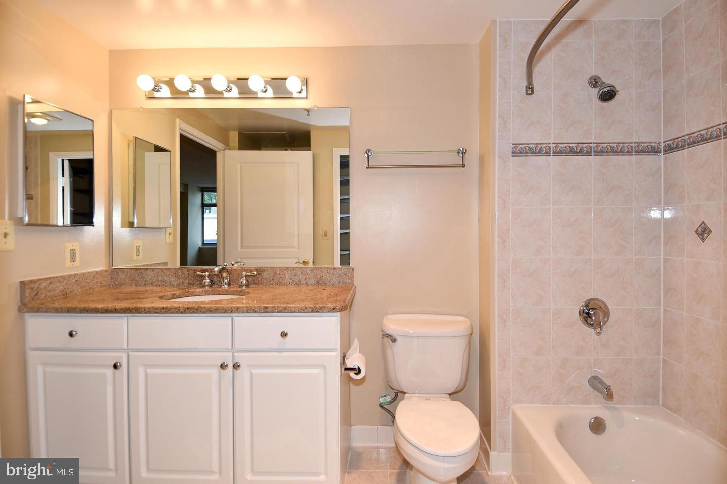 CRESCENT PLAZA - Residential