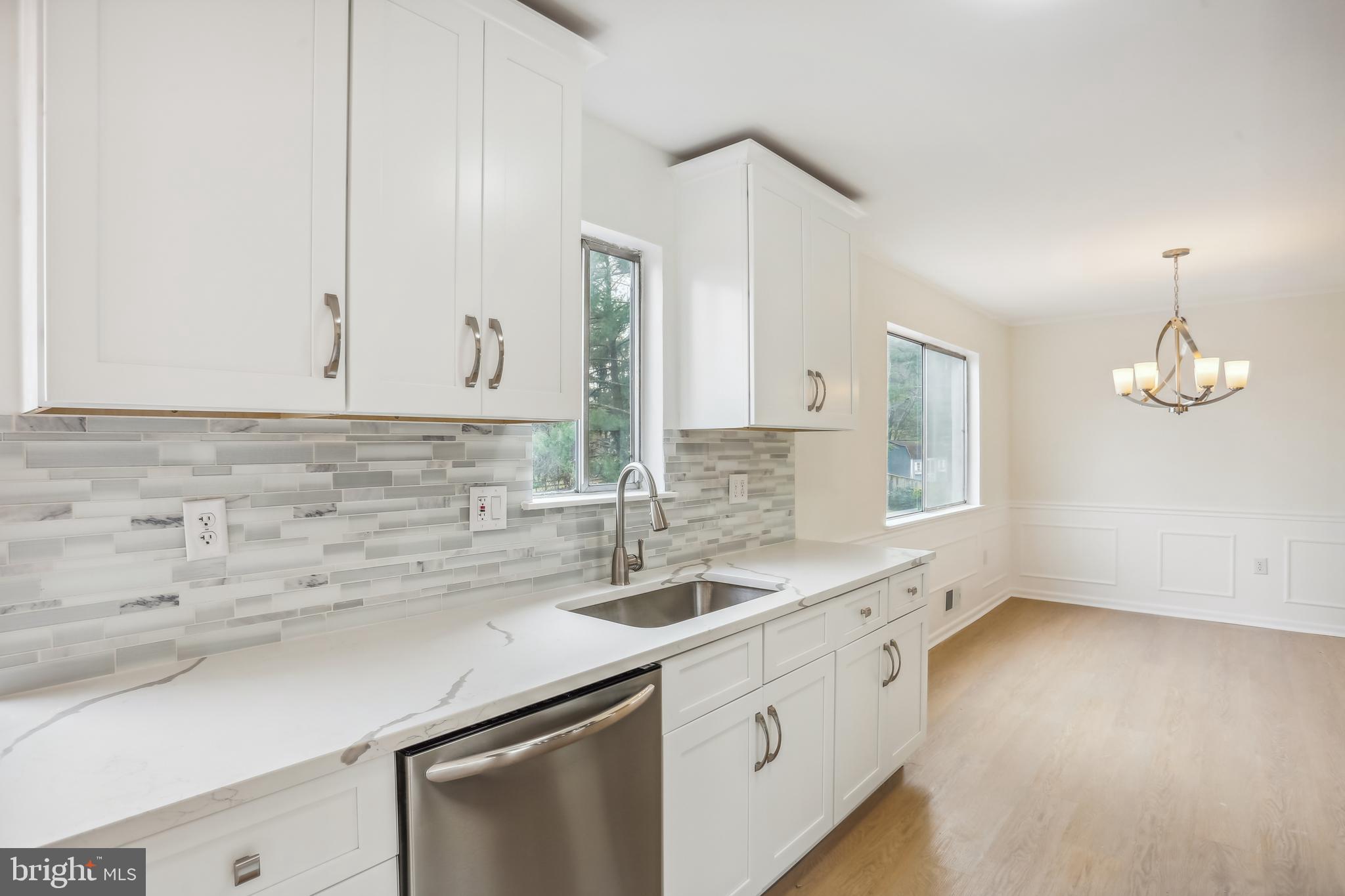 QUINCE ORCHARD KNOLLS - Residential