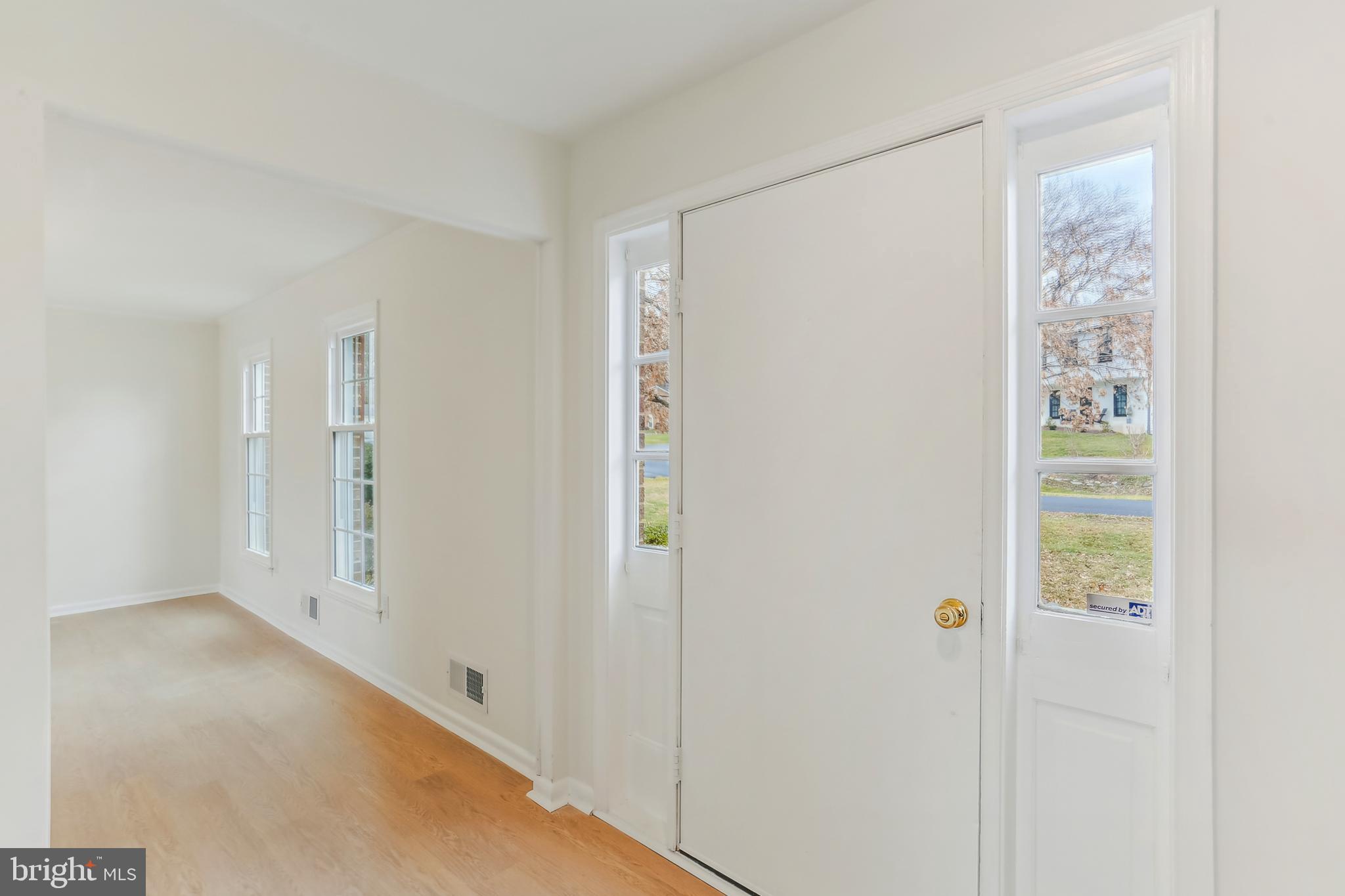 QUINCE ORCHARD KNOLLS - Residential