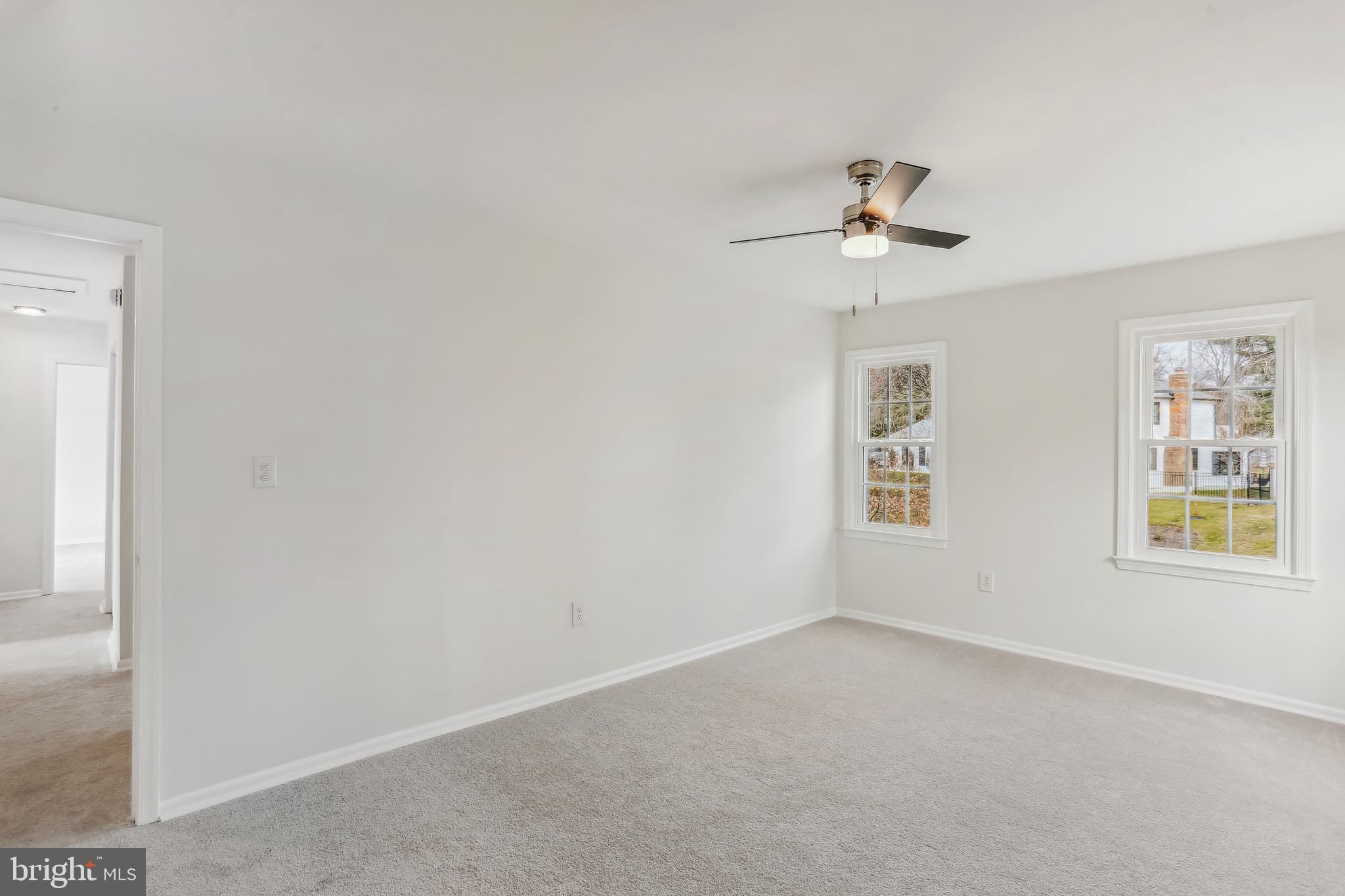 QUINCE ORCHARD KNOLLS - Residential