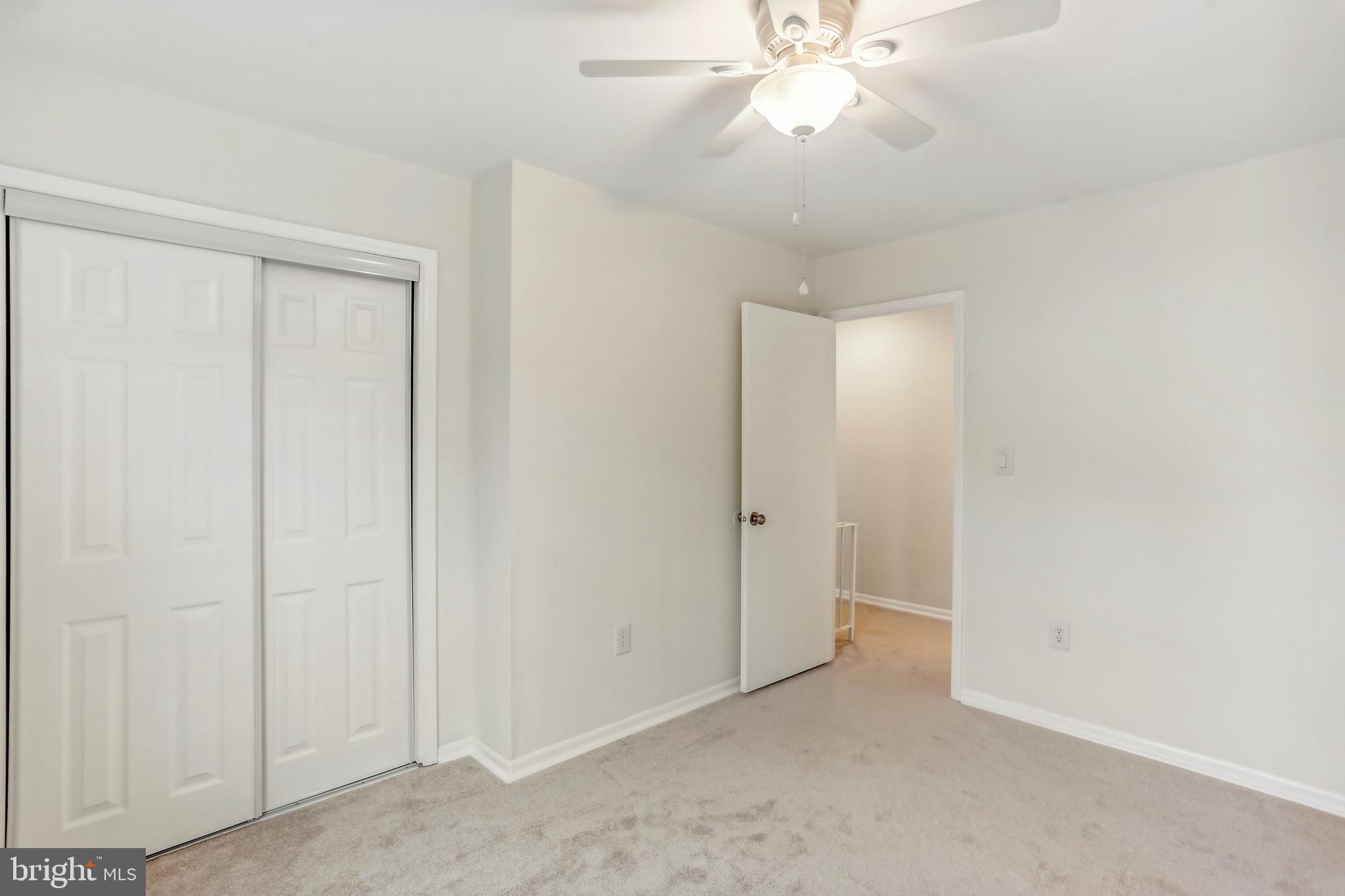 QUINCE ORCHARD KNOLLS - Residential