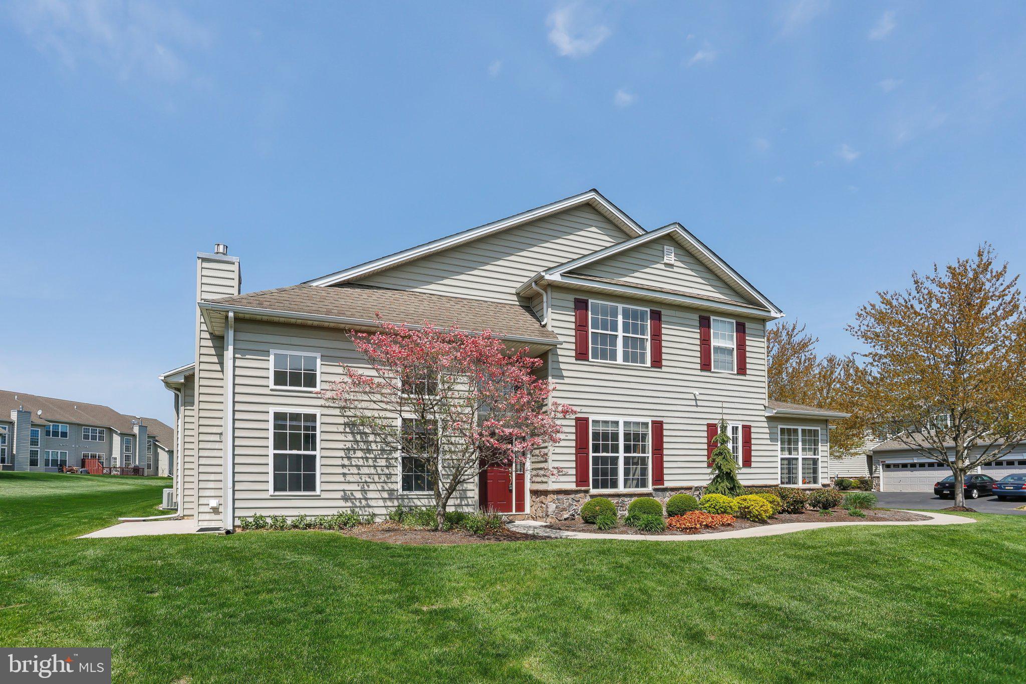 305 RIDGEVIEW DRIVE