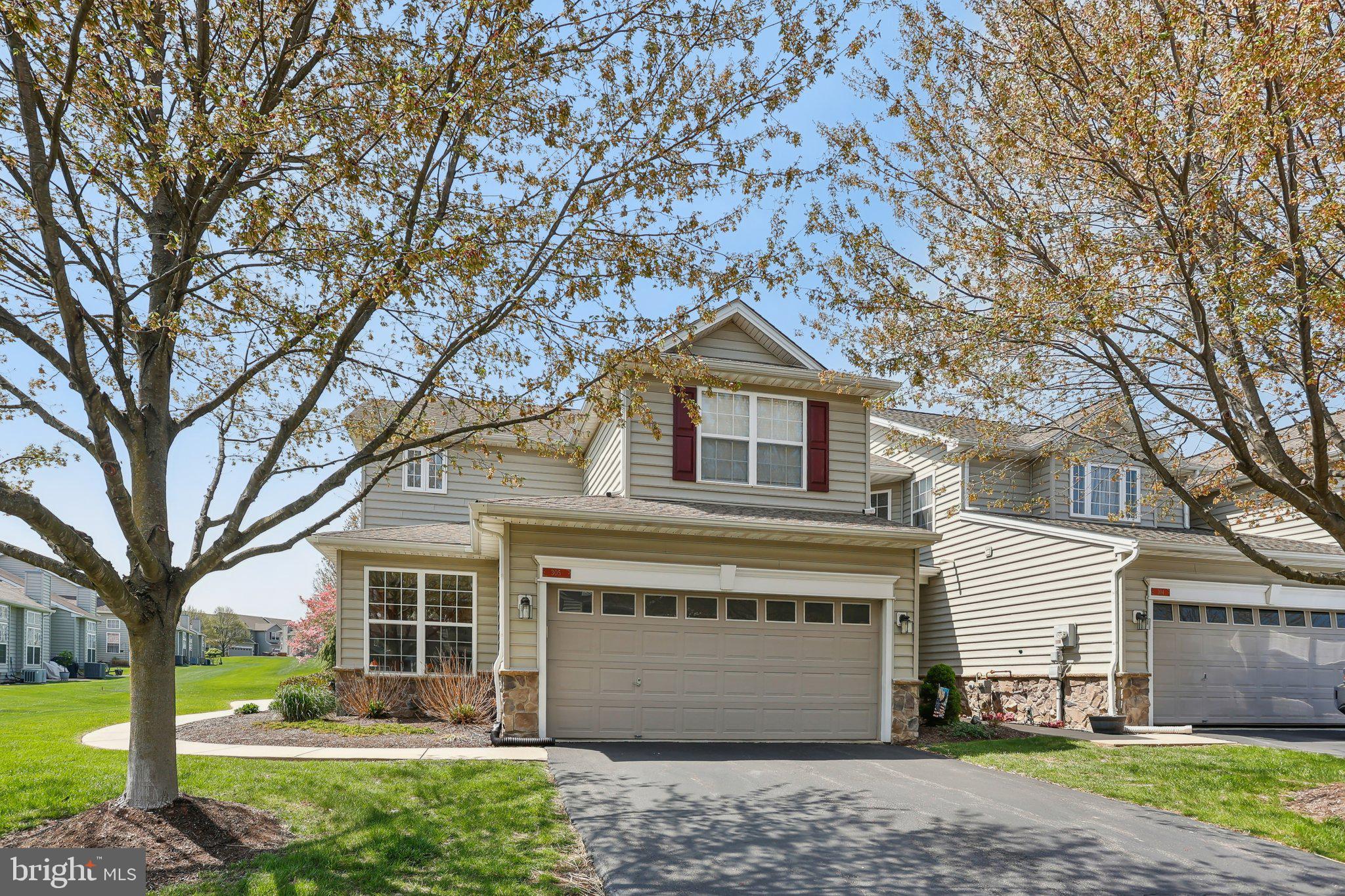 305 RIDGEVIEW DRIVE