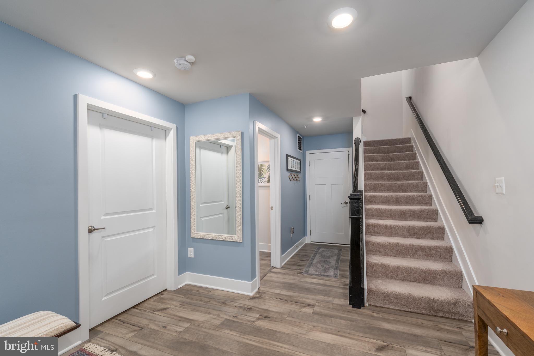 TANYARD SHORES - Residential