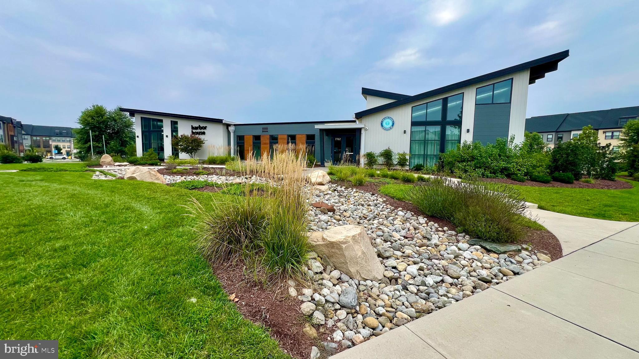 TANYARD SHORES - Residential