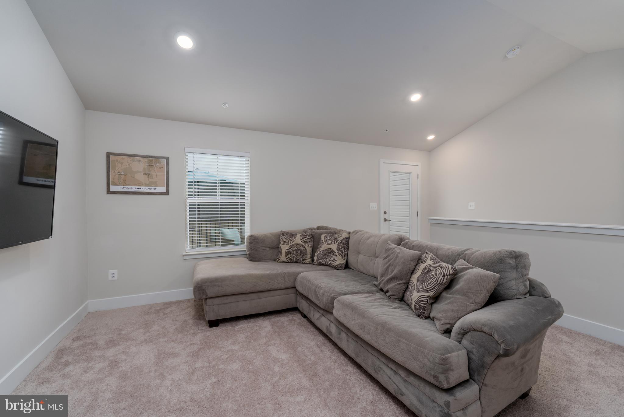 TANYARD SHORES - Residential