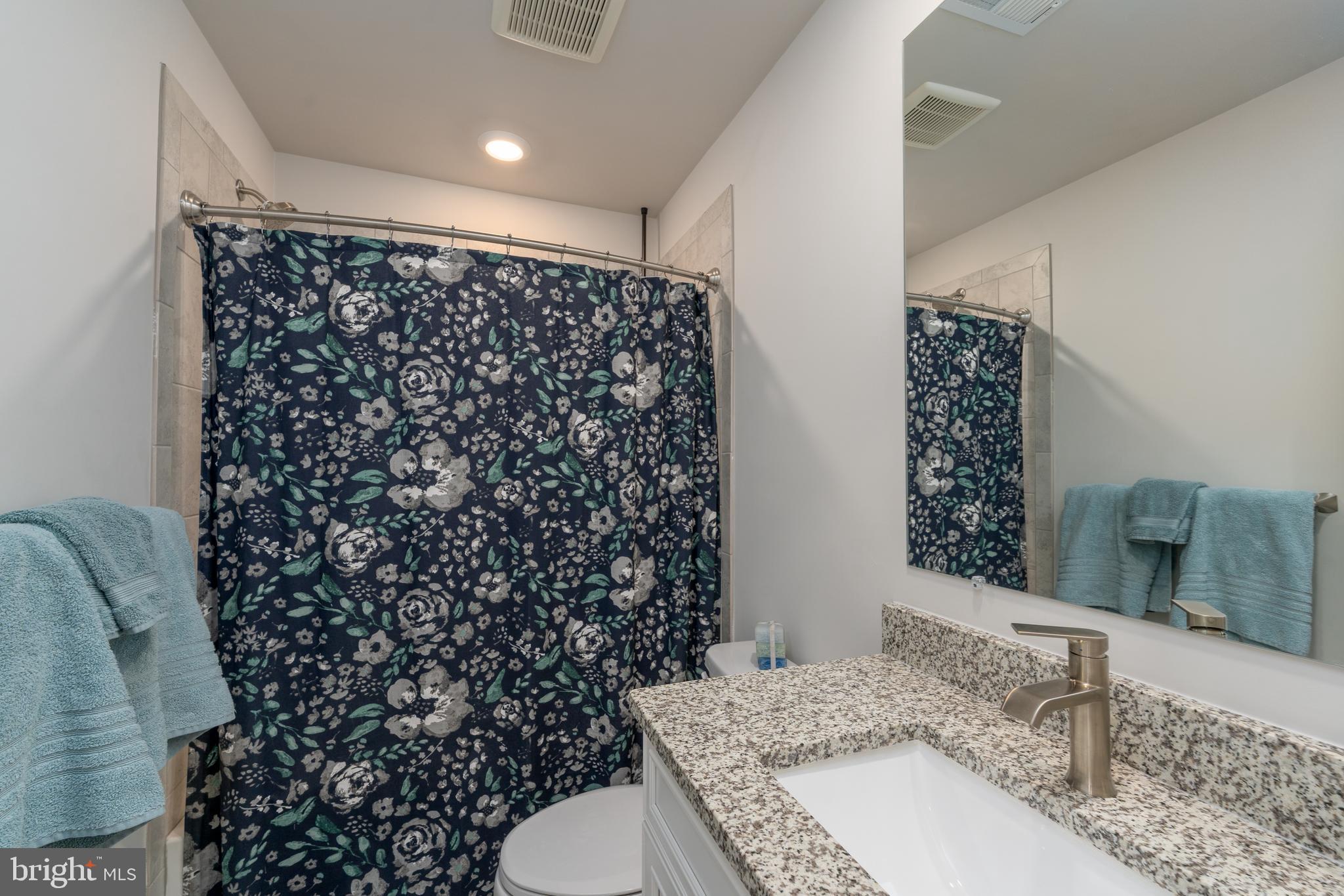 TANYARD SHORES - Residential