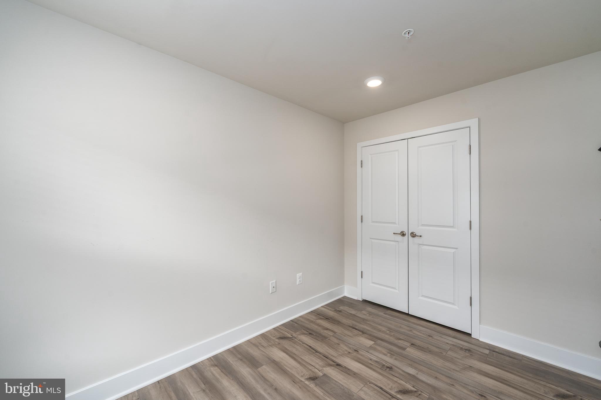 TANYARD SHORES - Residential