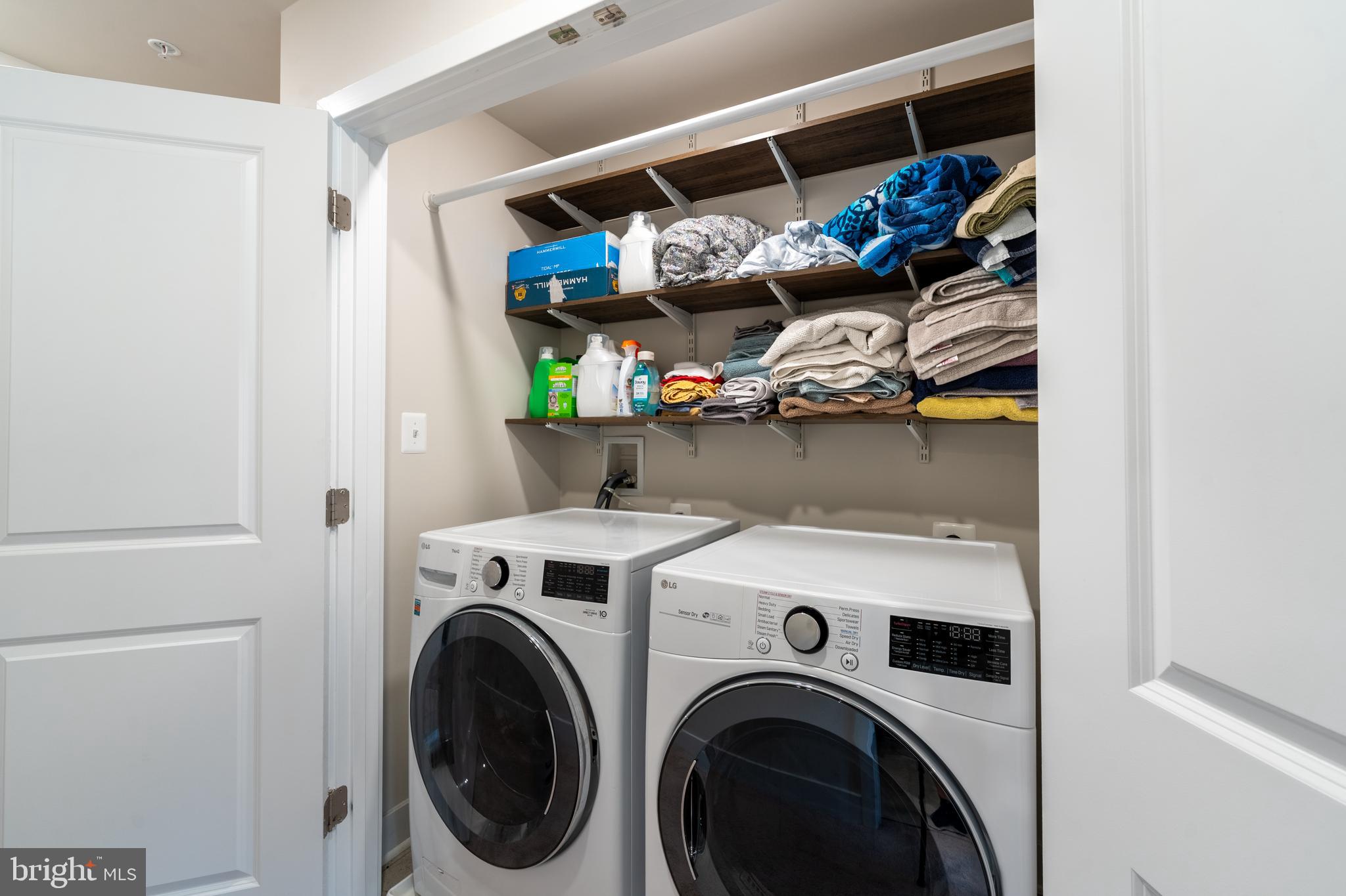 TANYARD SHORES - Residential