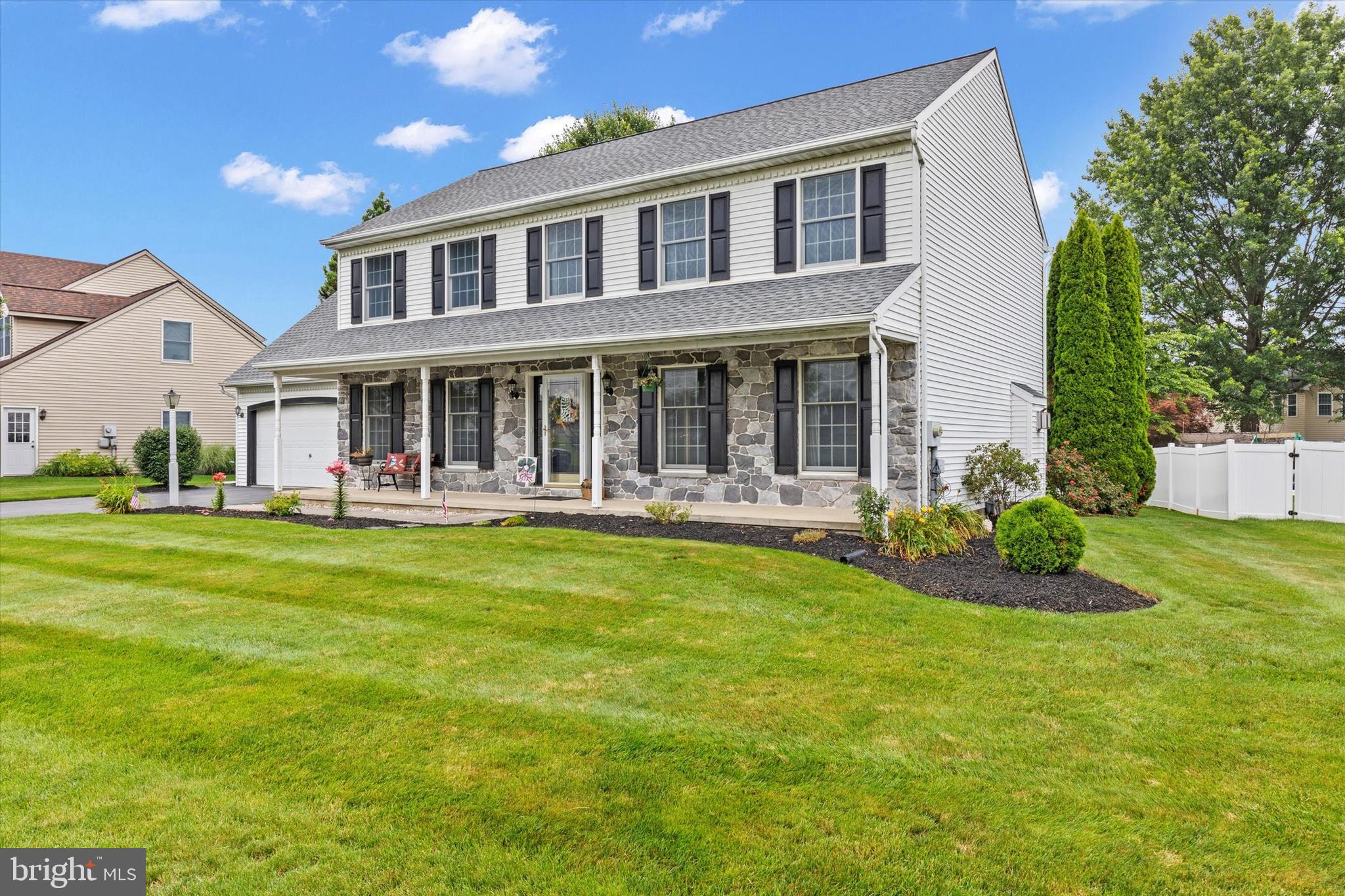 319 GOLD FINCH DRIVE