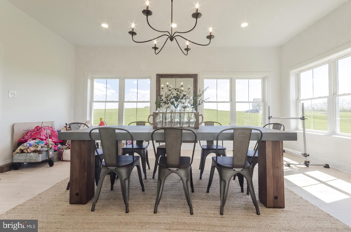 MOUNTAIN VISTA FARMS - Residential