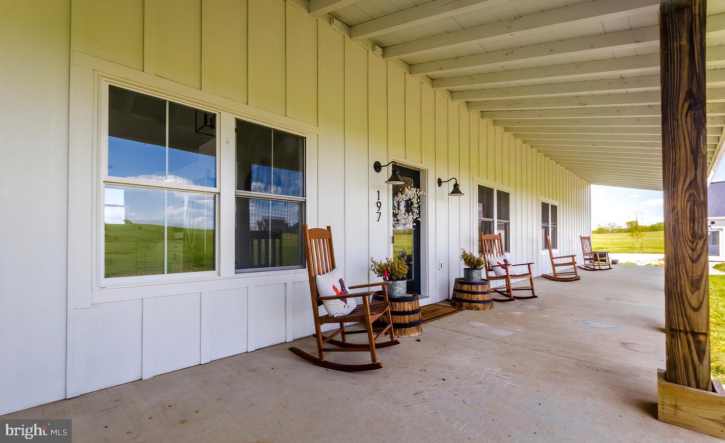 MOUNTAIN VISTA FARMS - Residential