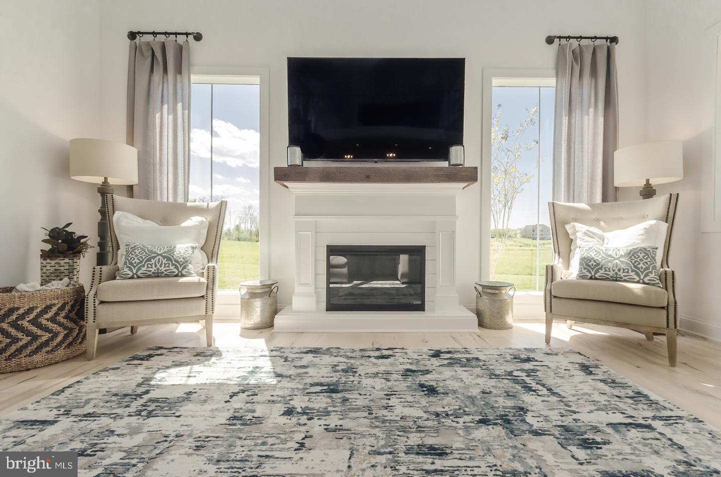 MOUNTAIN VISTA FARMS - Residential