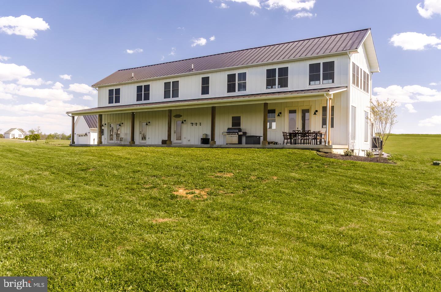 MOUNTAIN VISTA FARMS - Residential