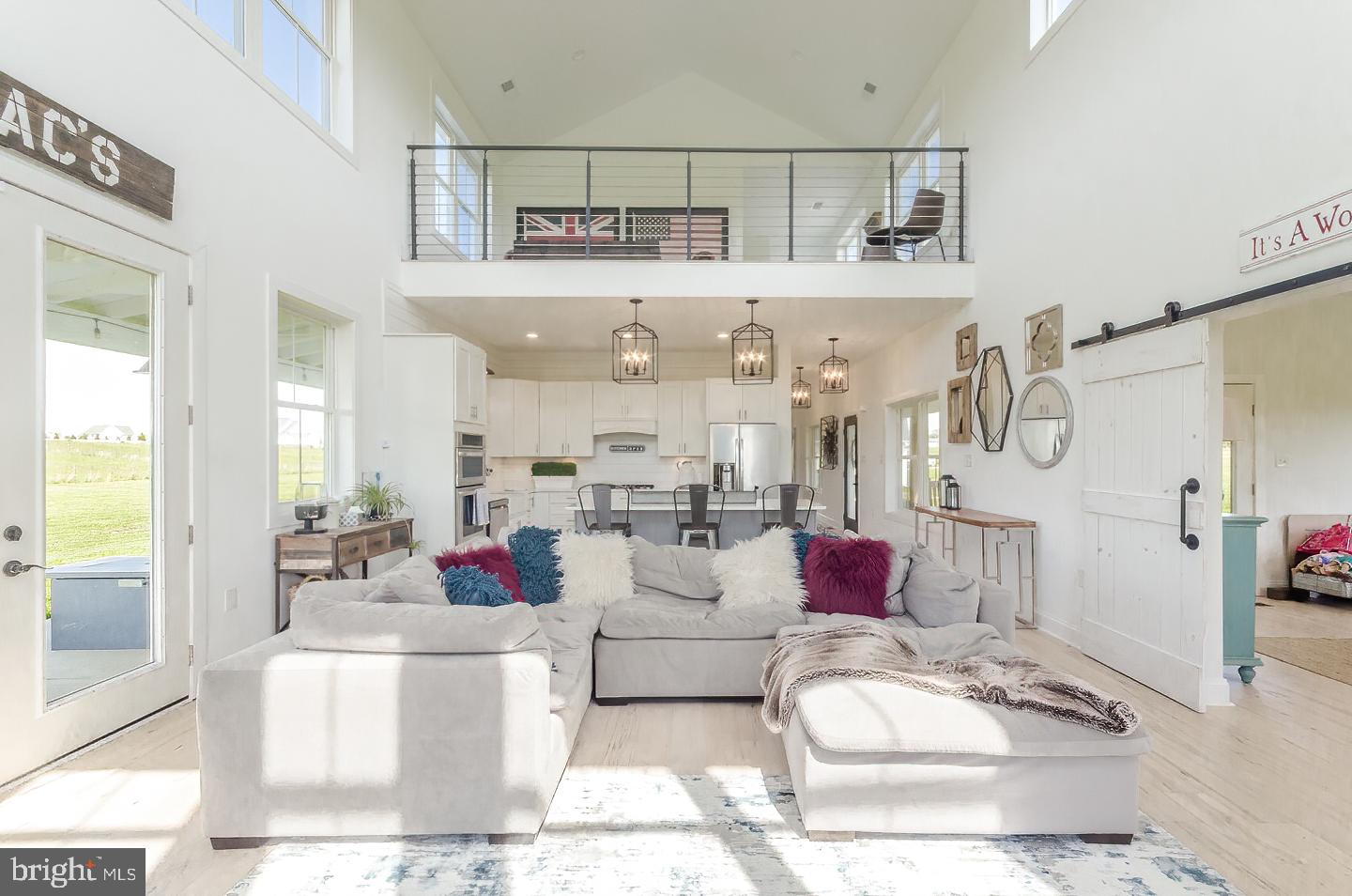 MOUNTAIN VISTA FARMS - Residential