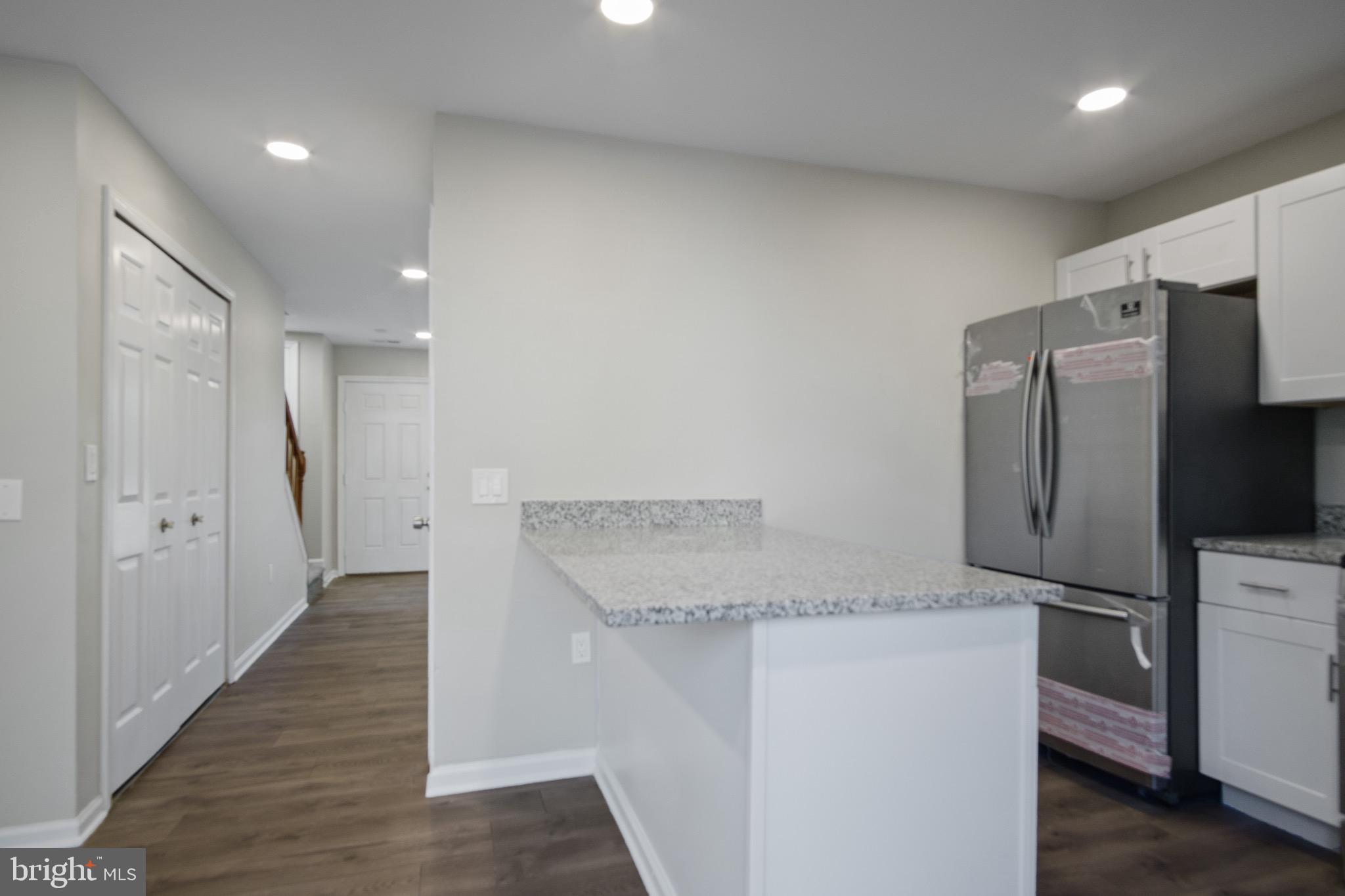 LANDSDOWNE - Residential