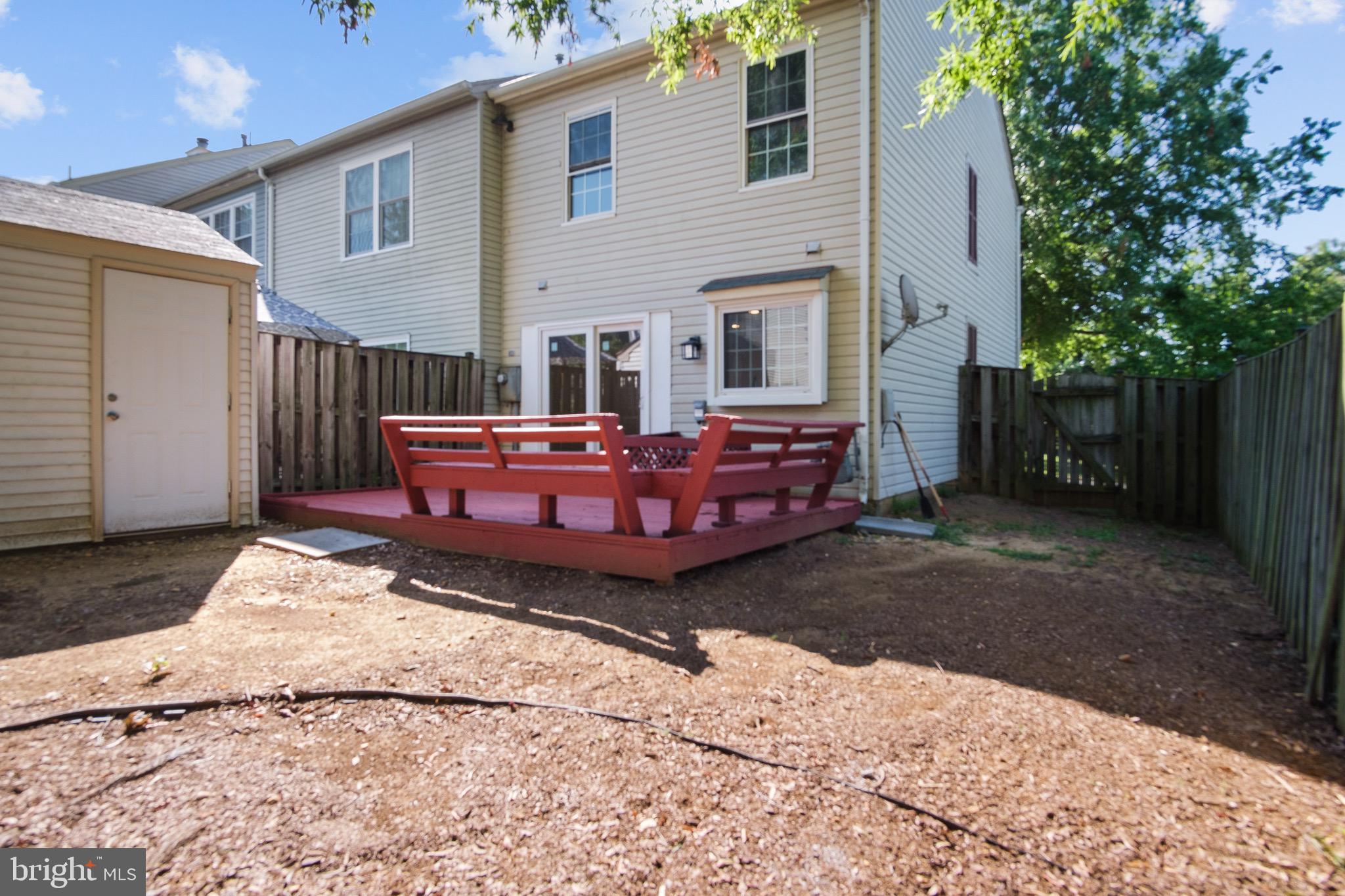 LANDSDOWNE - Residential