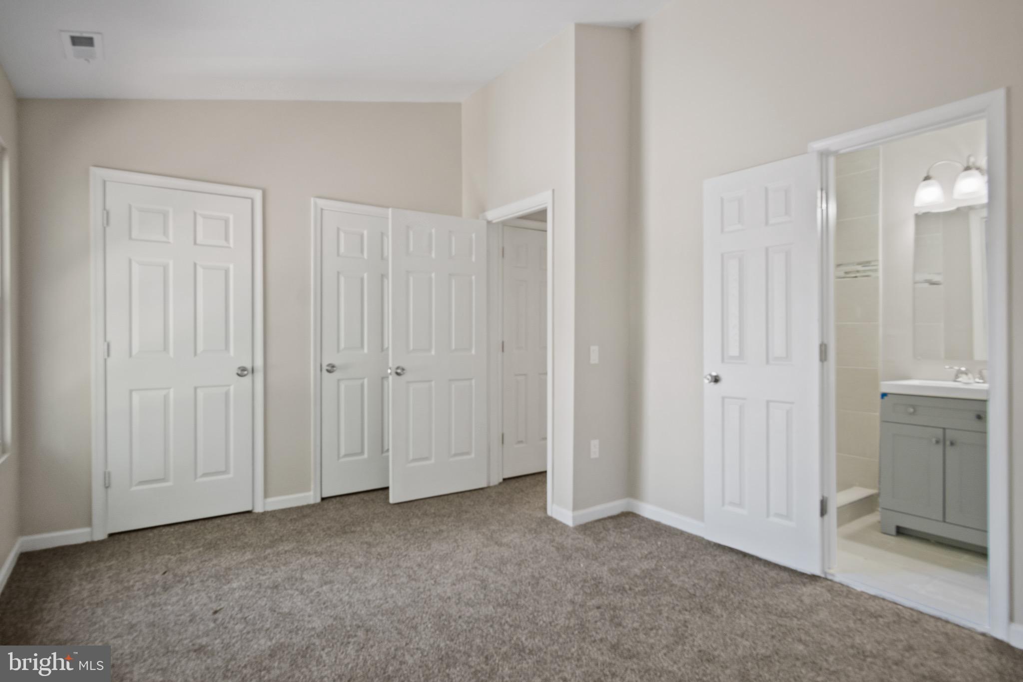 LANDSDOWNE - Residential