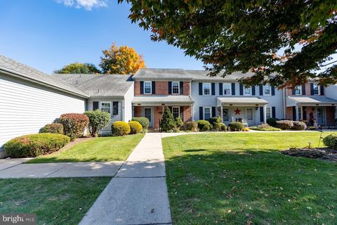 Photo of 49 Ashlea Village, New Holland, PA 17557 (MLS # PALA2044668)