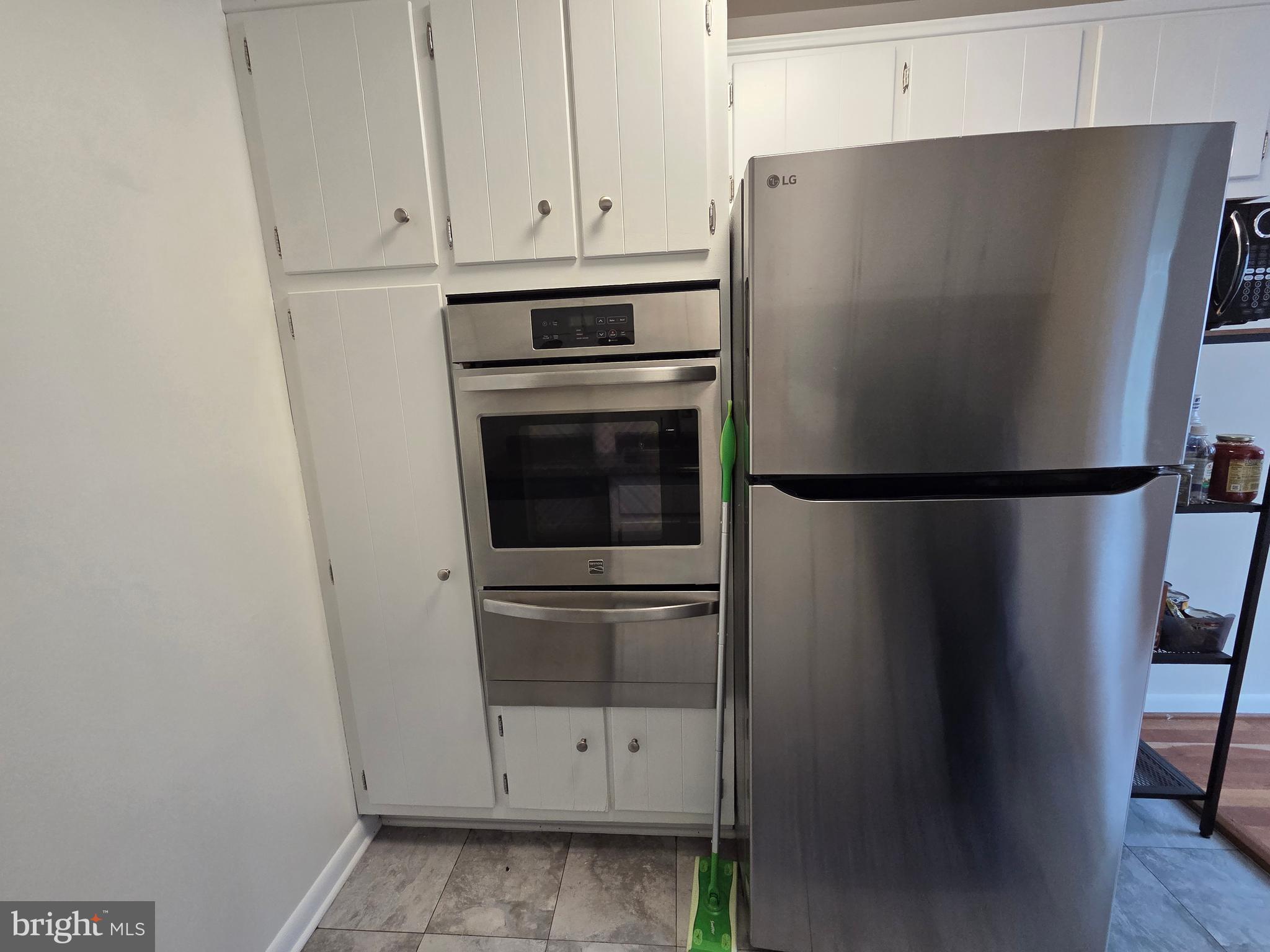 GROSVENOR PARK - Residential Lease