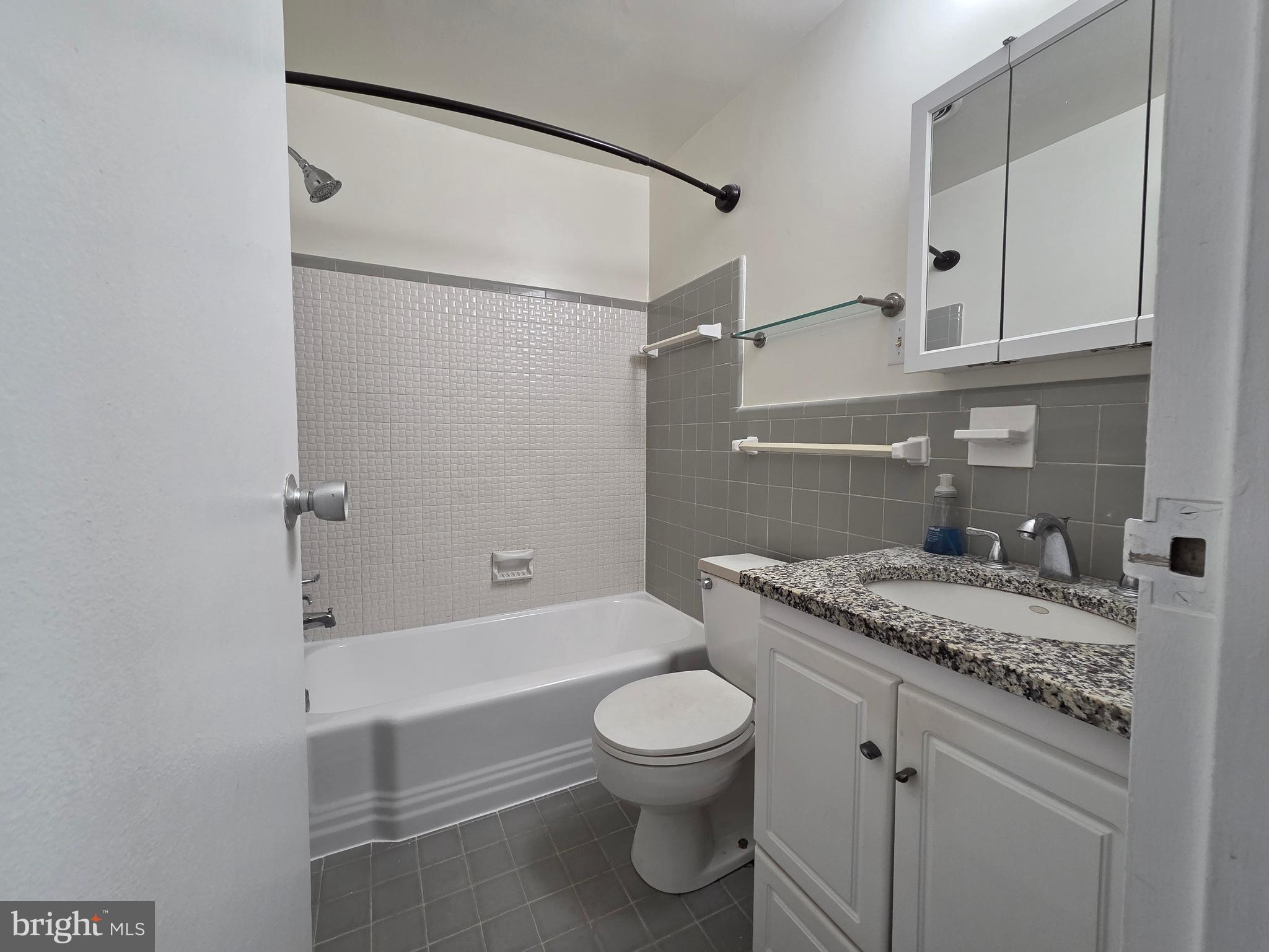 GROSVENOR PARK - Residential Lease