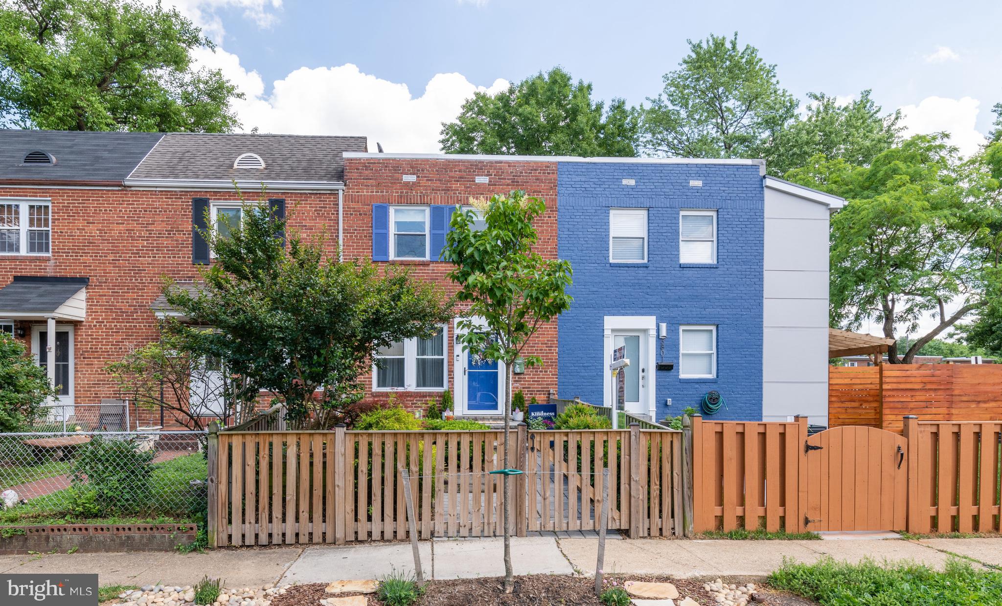 HUME SPRINGS - Residential