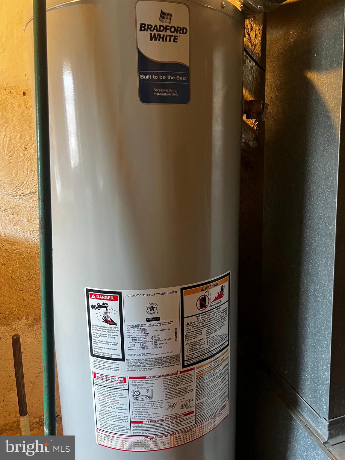 LAWNDALE - Residential