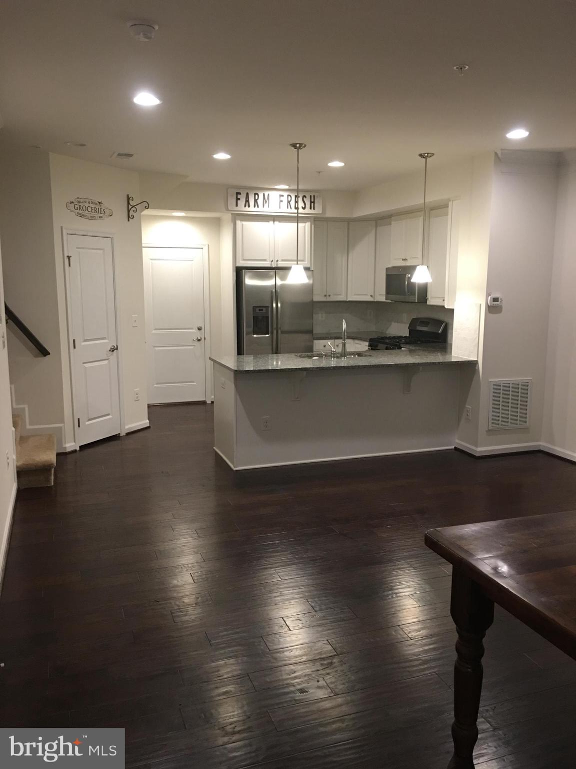 VIRGINIA MANOR CONDOMINIUM - Residential