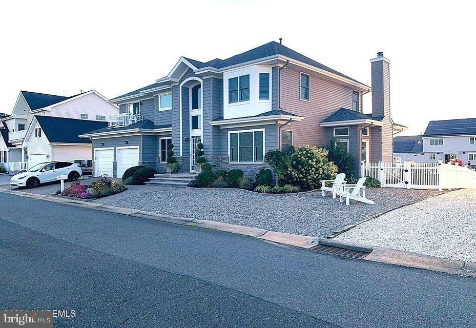 872 SUNRISE BOULEVARD