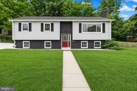 Photo of 6212 Thornwood Drive, ALEXANDRIA, VA 22310 (MLS # VAFX2338904)