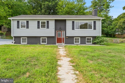 6212 THORNWOOD DRIVE ALEXANDRIA VA 22310