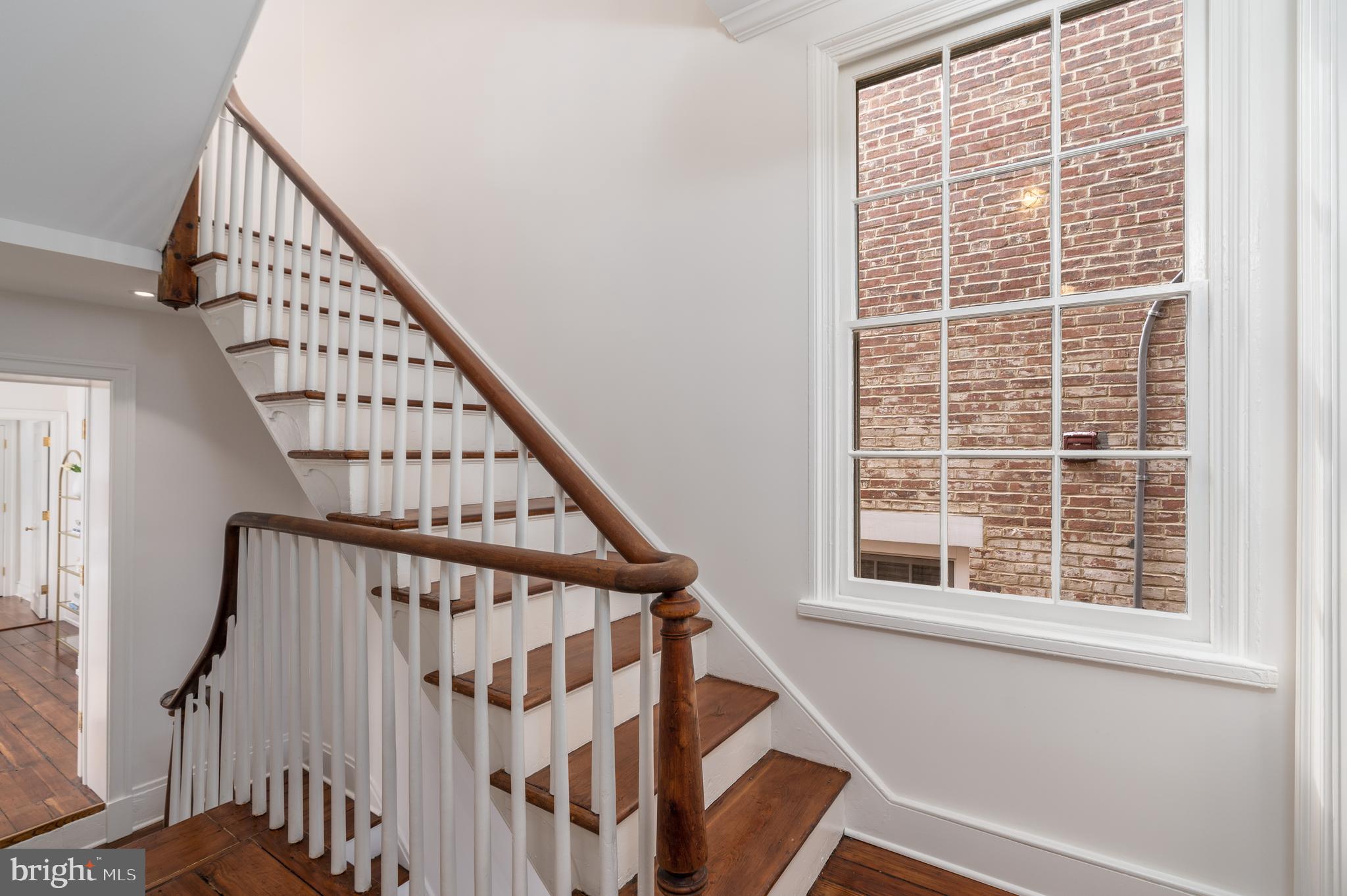 OLD TOWN ALEXANDRIA - Residential