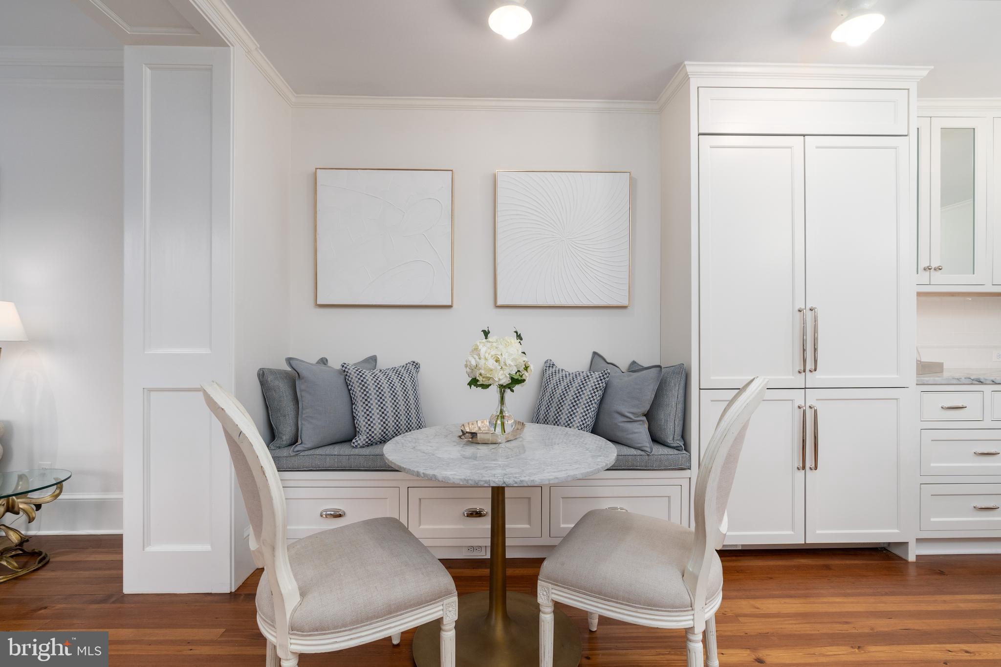 OLD TOWN ALEXANDRIA - Residential