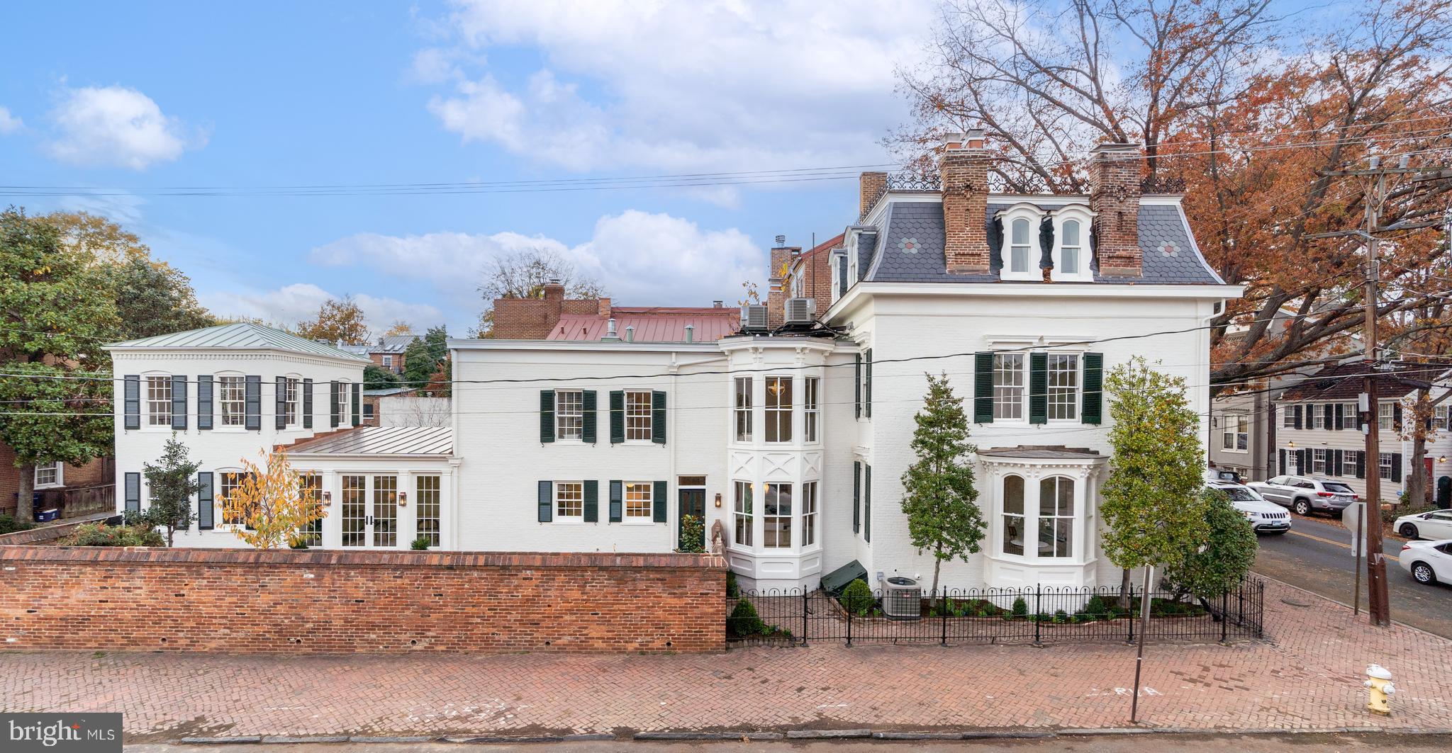 OLD TOWN ALEXANDRIA - Residential