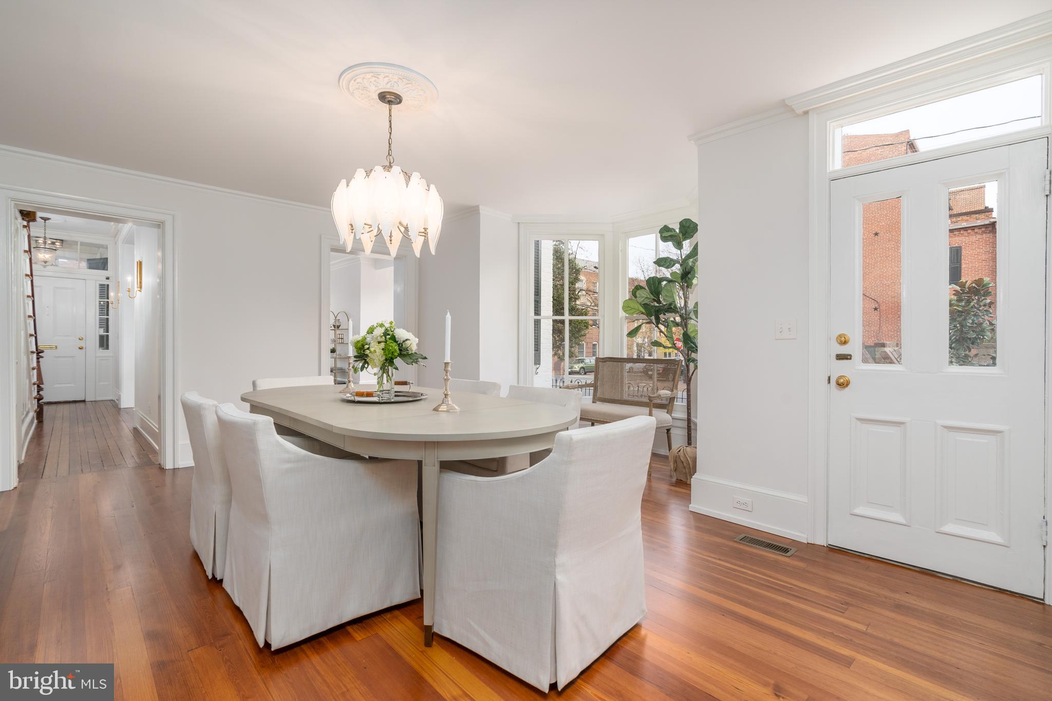 OLD TOWN ALEXANDRIA - Residential