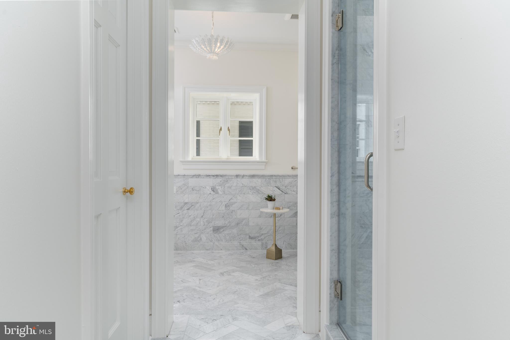 OLD TOWN ALEXANDRIA - Residential