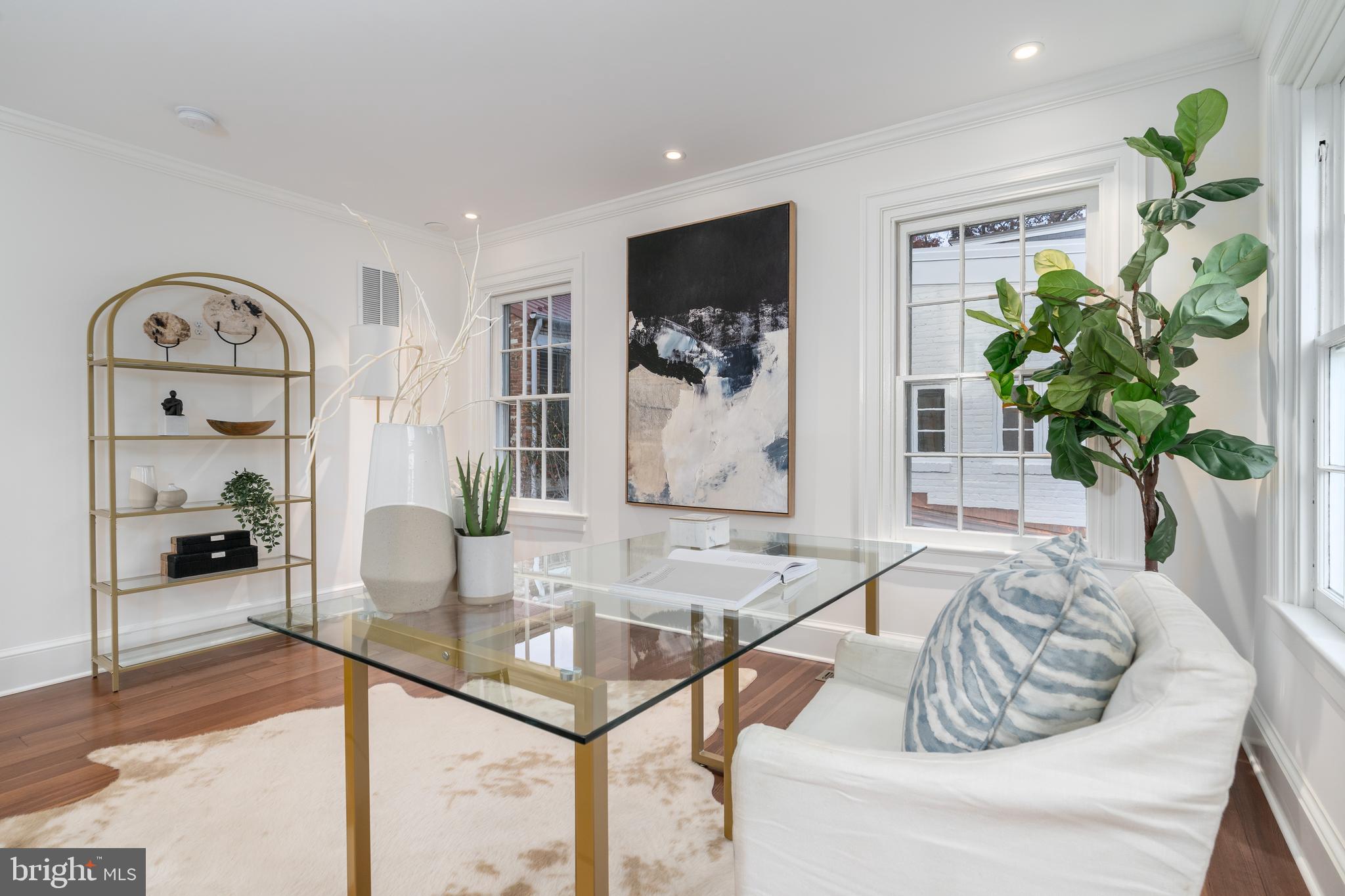 OLD TOWN ALEXANDRIA - Residential