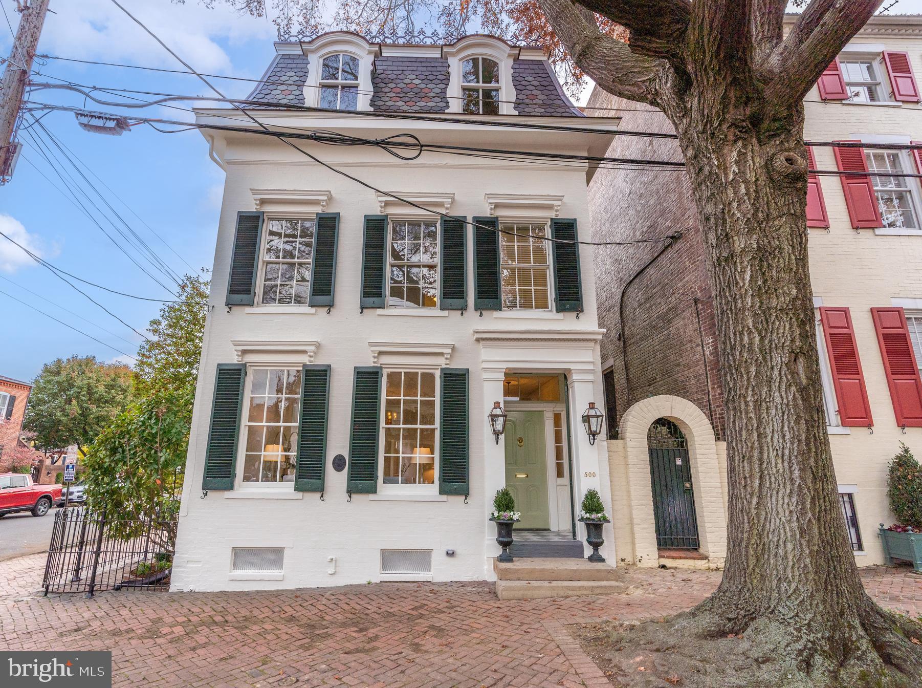 OLD TOWN ALEXANDRIA - Residential