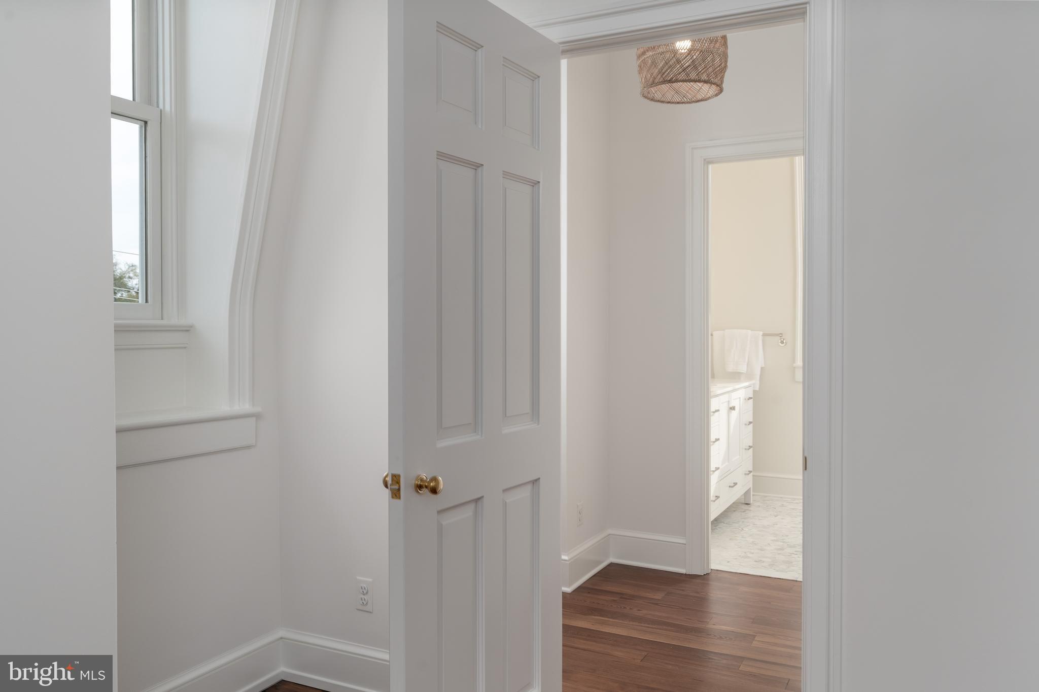 OLD TOWN ALEXANDRIA - Residential