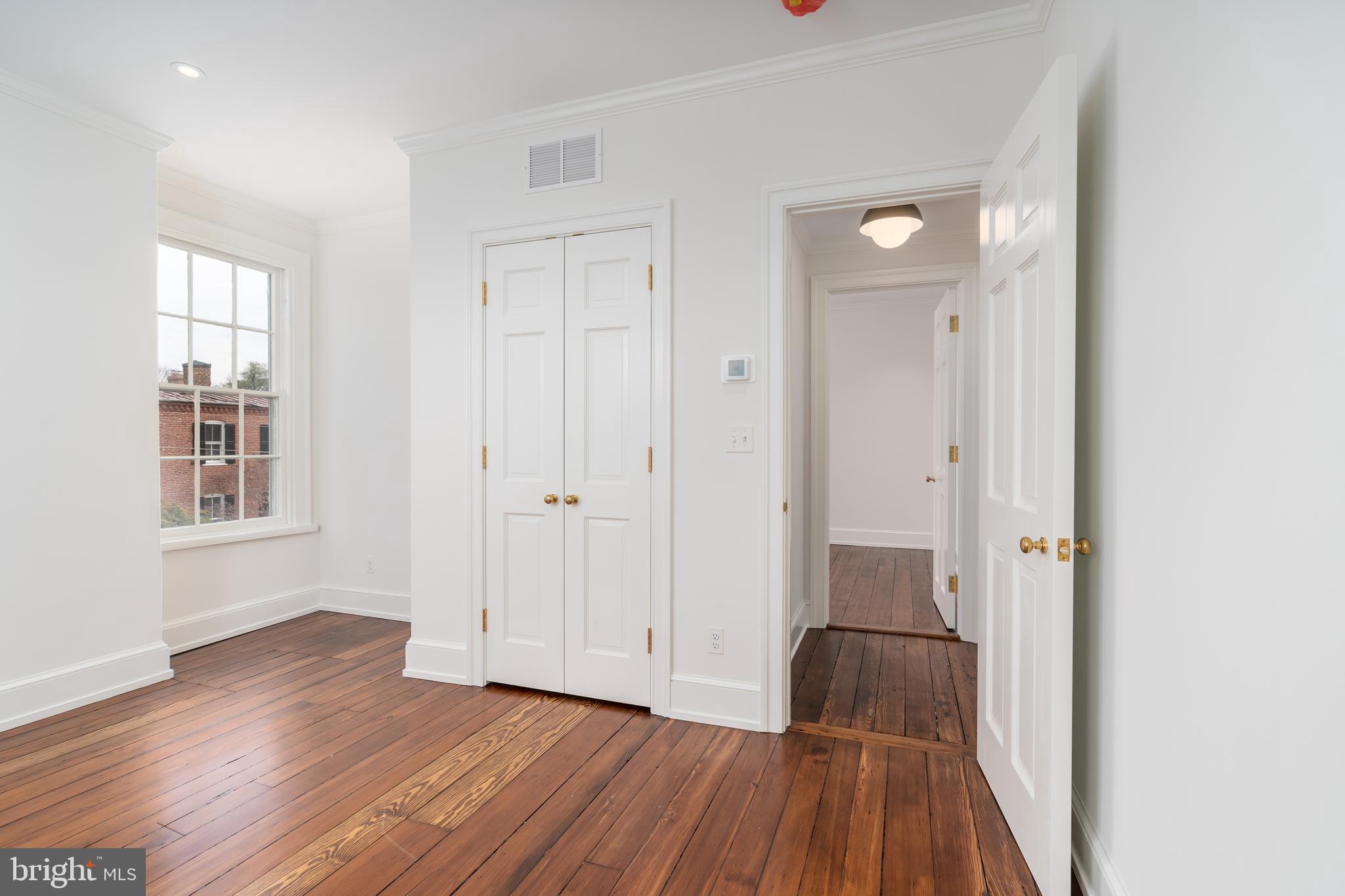 OLD TOWN ALEXANDRIA - Residential