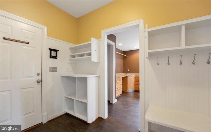 FAWN LAKE - Residential Lease