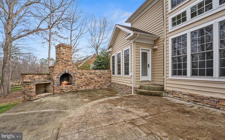 FAWN LAKE - Residential Lease