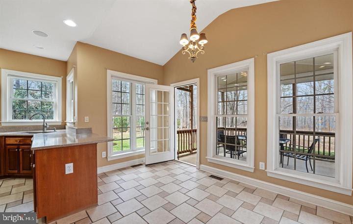 FAWN LAKE - Residential Lease