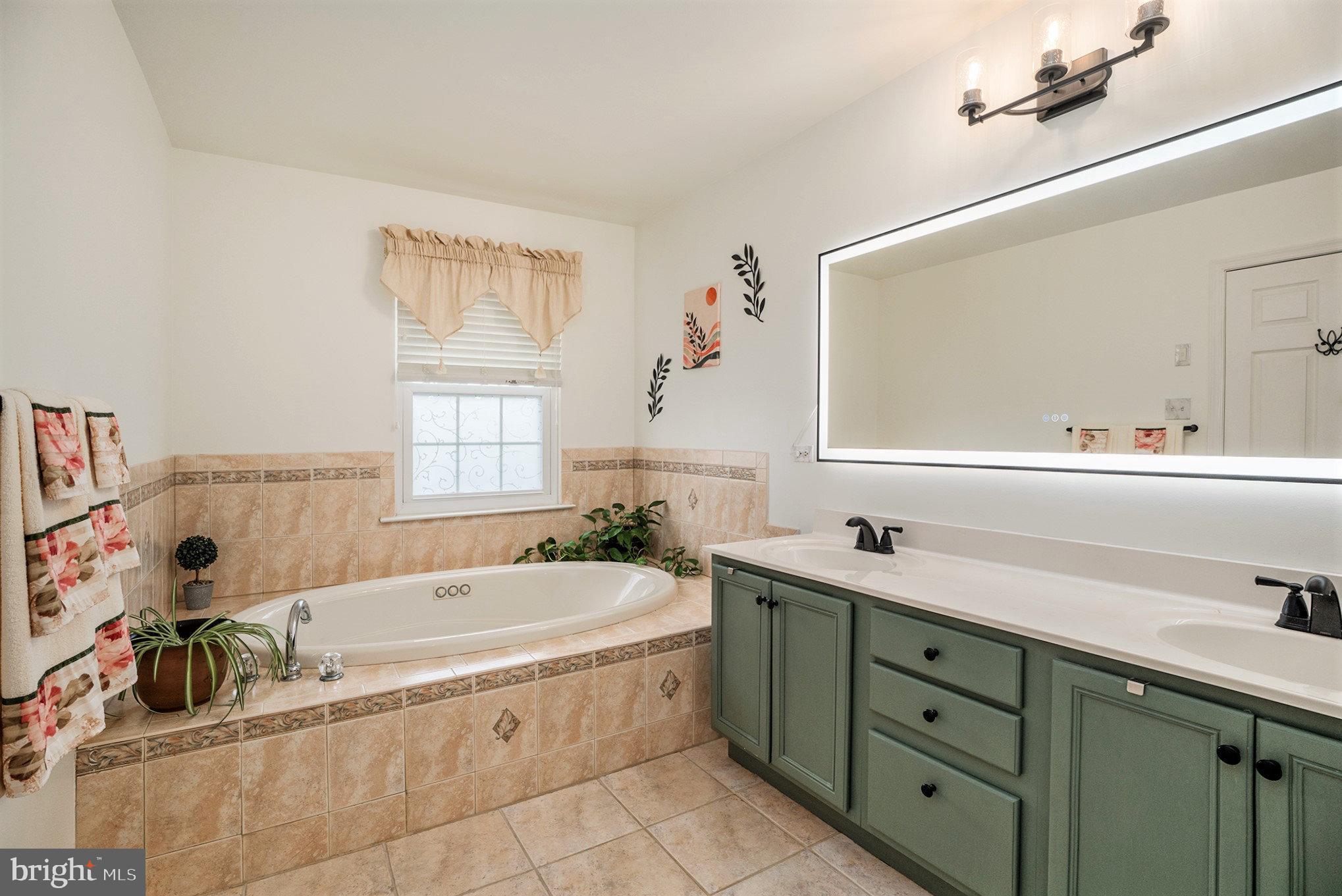 SOMERTON - Residential